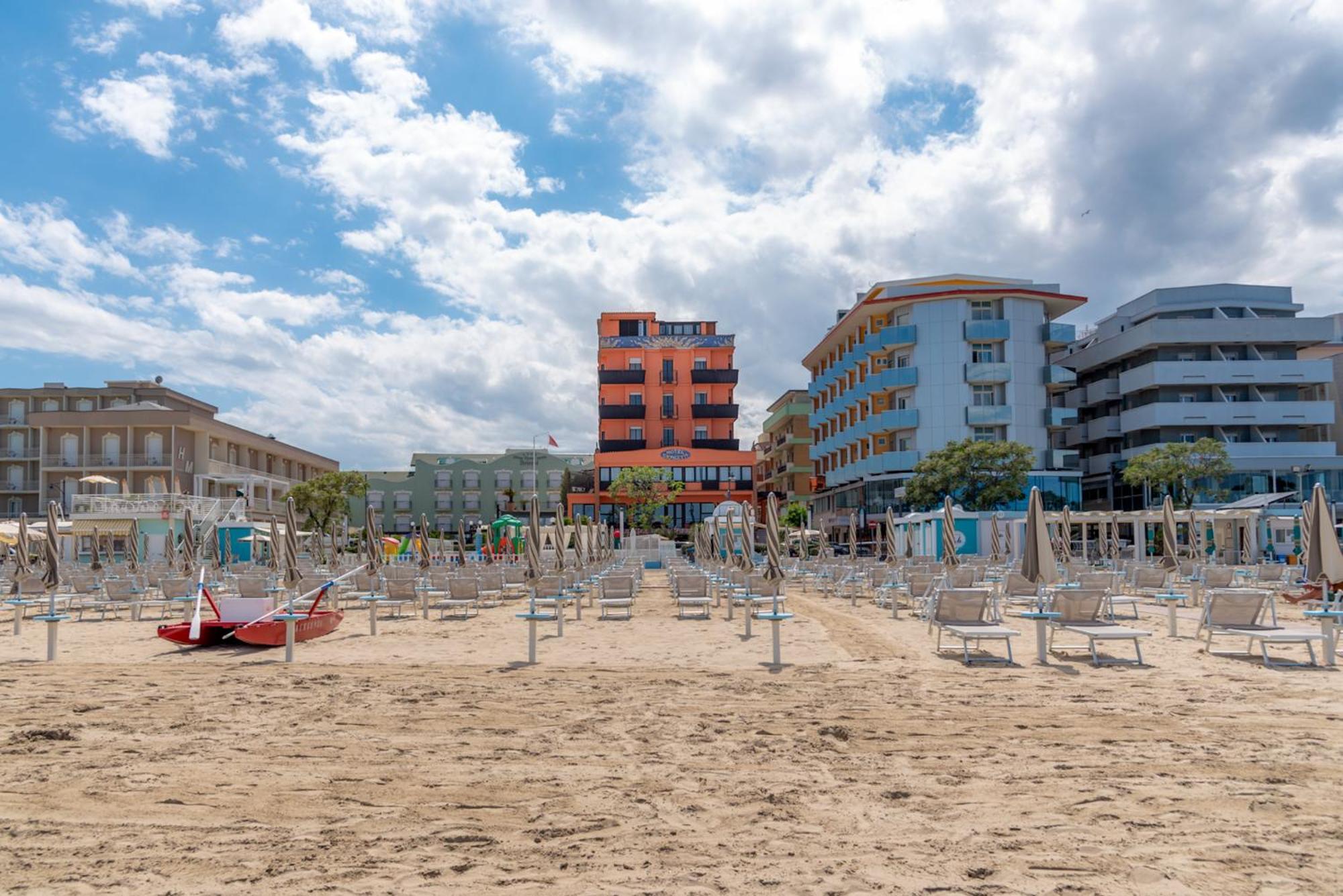 Hotel Giorgetti Orange Bellaria-Igea Marina Eksteriør billede